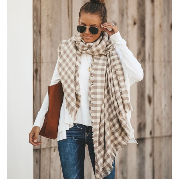 Plaid Blanket Scarf - Picture 7 of 8